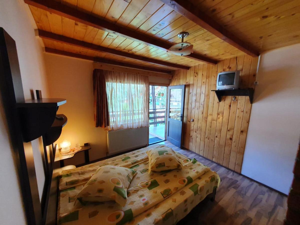 Pensiunea Casa Soarelui Podu Dimbovitei