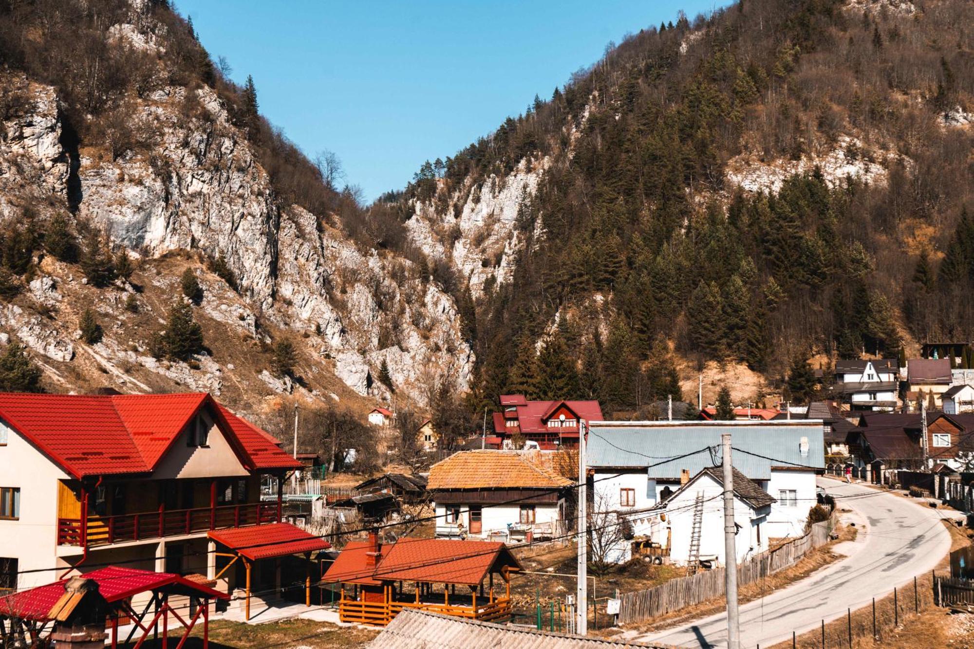 Pensiunea Casa Soarelui Podu Dimbovitei